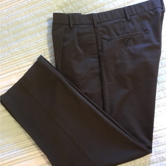 DOCKERS brown men’s pants 33 x 30. slight stretch = 1% spandex - Picture 1 of 6